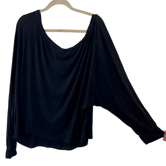 Women's Black Drape Off The Shoulder Batwing Asymmetrical Long Sleeve Top - Picture 3 of 8